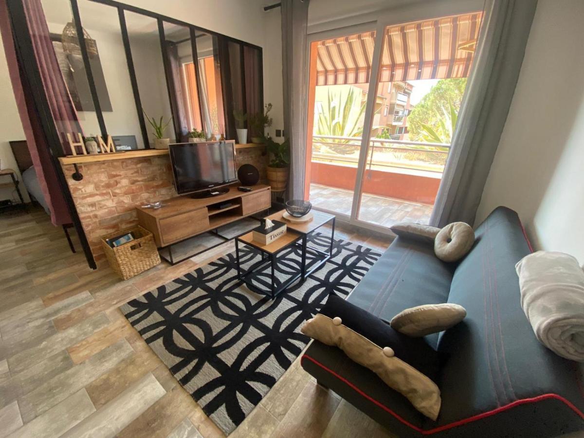 Appartement Vue Mer Avec Place De Parking Privee Sainte-Maxime Exterior foto